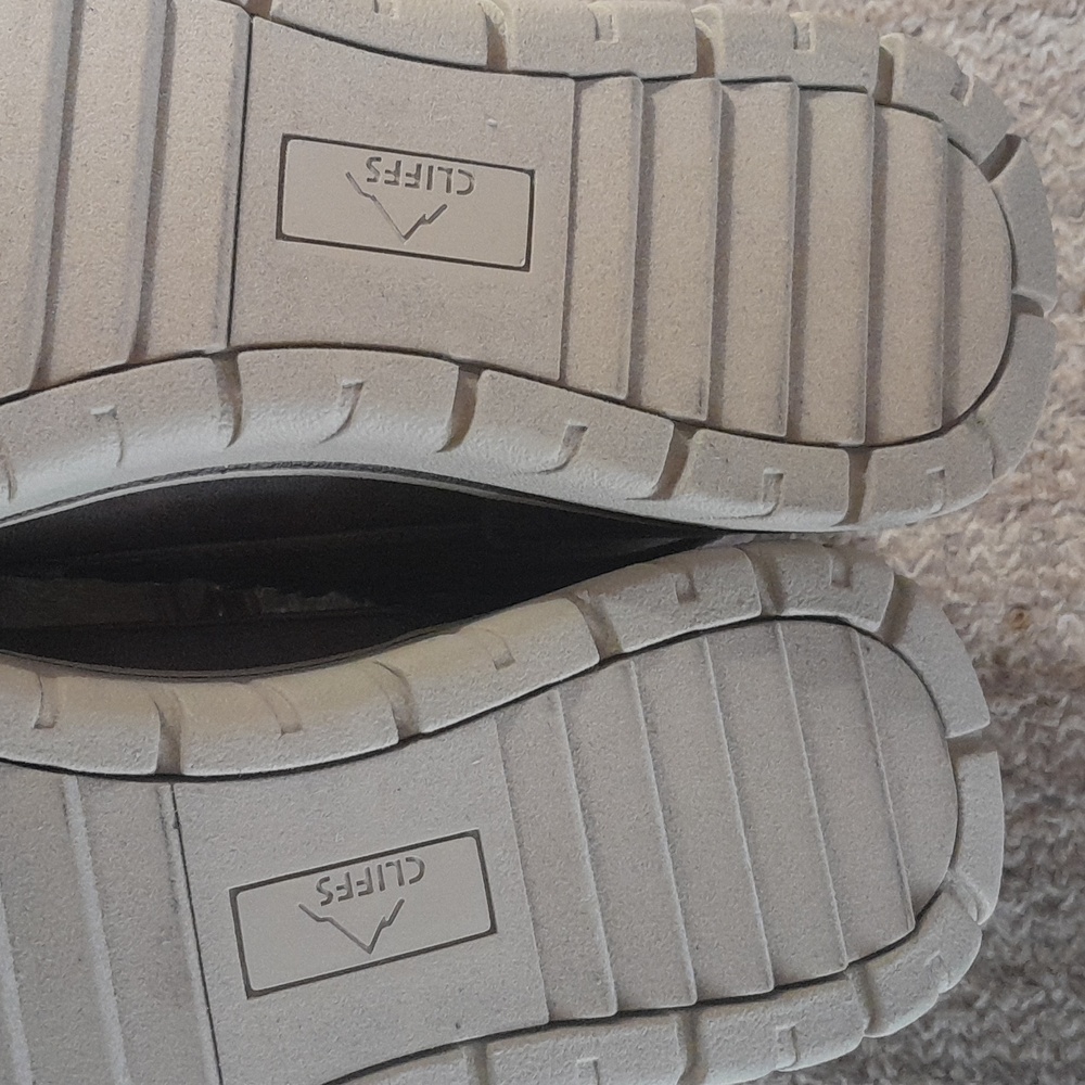 New Cliffs Women's Brown Ankle Boots - Picture 6 of 9